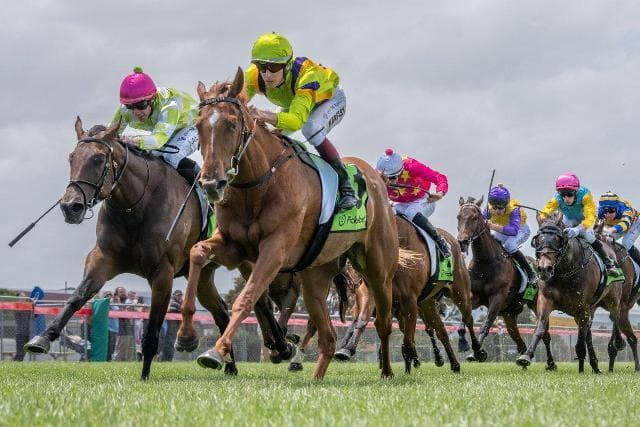 Suze Spritz Sizzles at Werribee